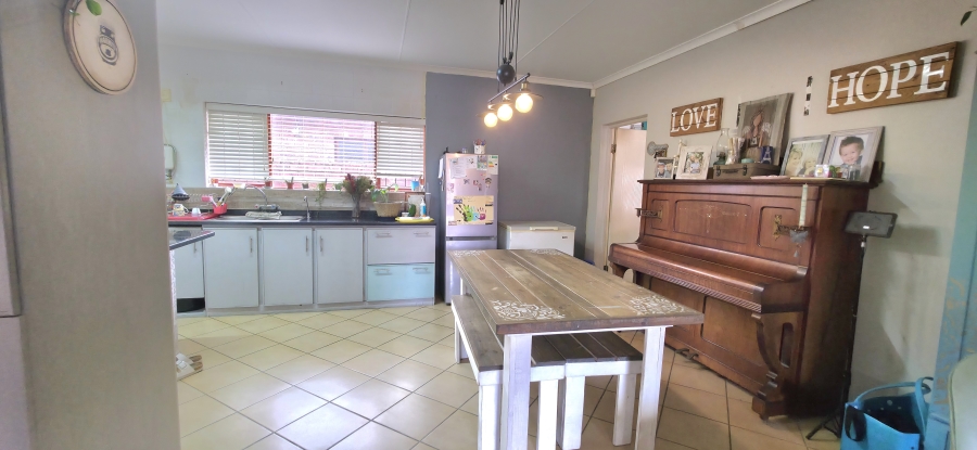 3 Bedroom Property for Sale in Hartenbos Central Western Cape